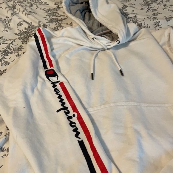 Champion Sweatshirt Hoodie - Picture 3 of 4